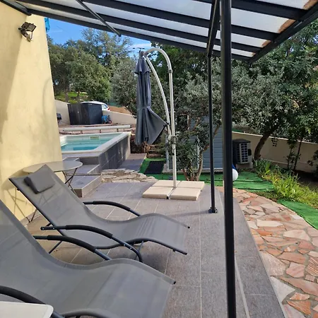 Des Jonquilles Villa
